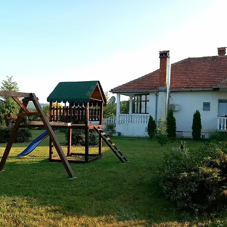 Cosic Apartmán Kursumlija